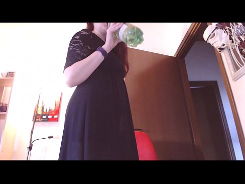❤️ Submisívna otrokyňa, ktorá miluje špinavé a šťavnaté nohavičky, je po zhliadnutí tohto videa nútená masturbovať! Porno vk na nás ❌️❤