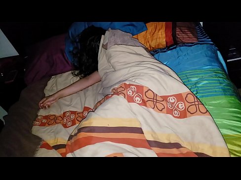❤️ Nevlastný syn nadáva svojej mladej nevlastnej matke, zatiaľ čo ona spí. Porno vk na nás ❌️❤